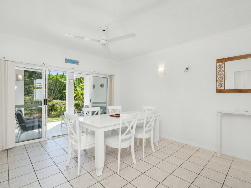 2/70-72 Cedar Road, Palm Cove QLD 4879