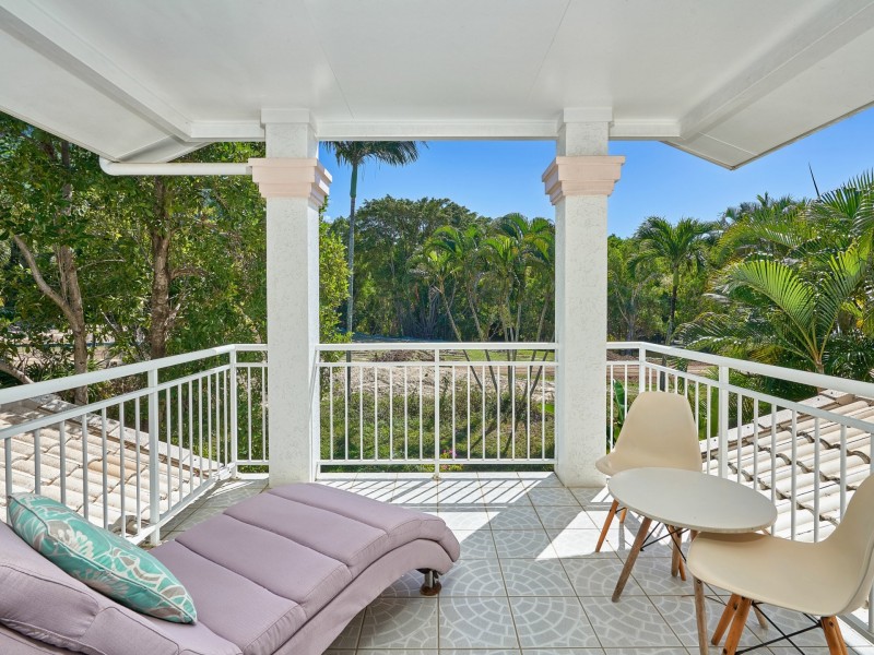 2/70-72 Cedar Road, Palm Cove QLD 4879