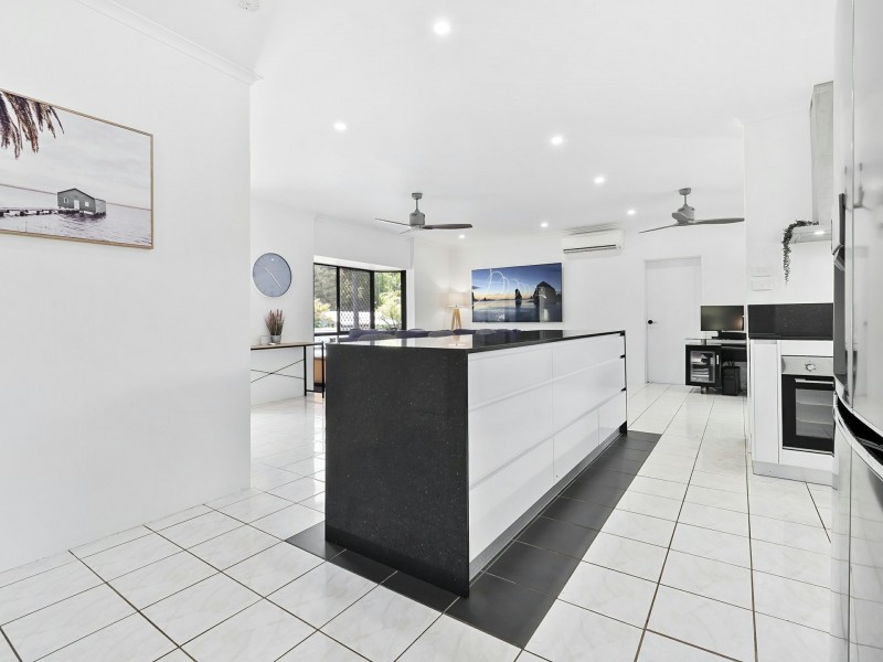 2 Baines Street, Clifton Beach QLD 4879
