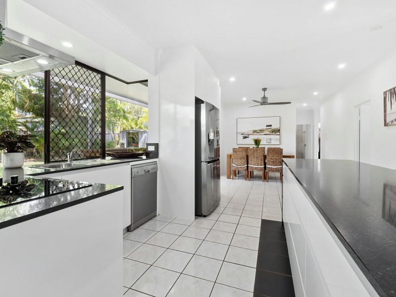 2 Baines Street, Clifton Beach QLD 4879