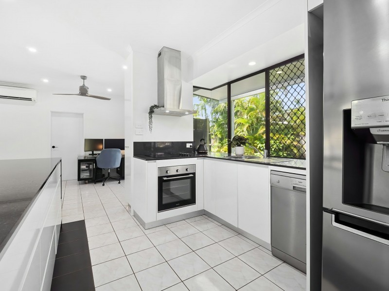 2 Baines Street, Clifton Beach QLD 4879