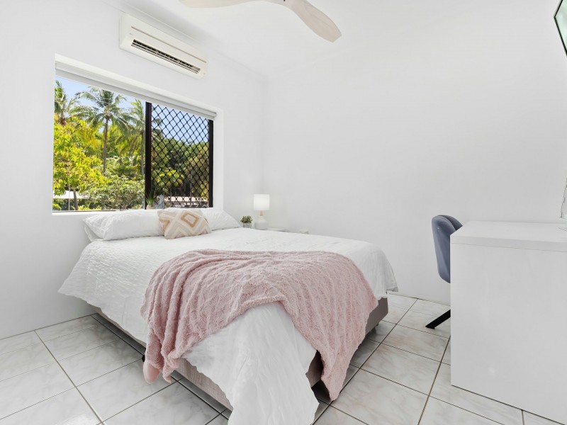 2 Baines Street, Clifton Beach QLD 4879