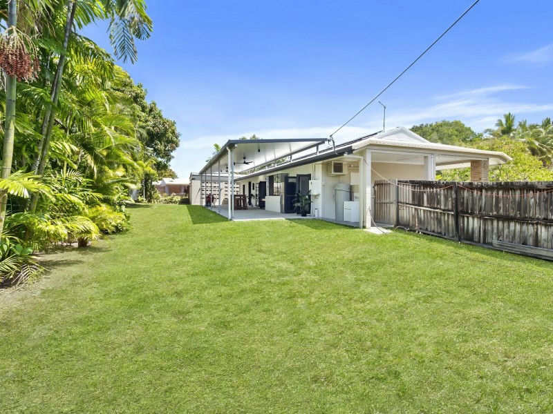 2 Baines Street, Clifton Beach QLD 4879