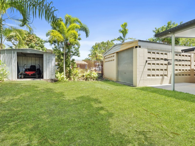 2 Baines Street, Clifton Beach QLD 4879