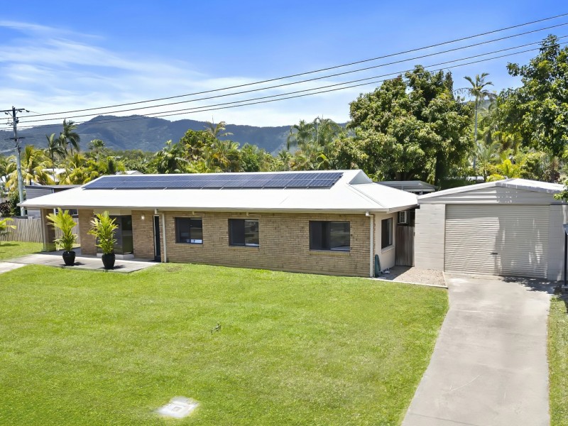 2 Baines Street, Clifton Beach QLD 4879