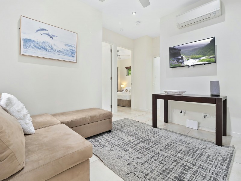 21 Aurelia Road, Palm Cove QLD 4879