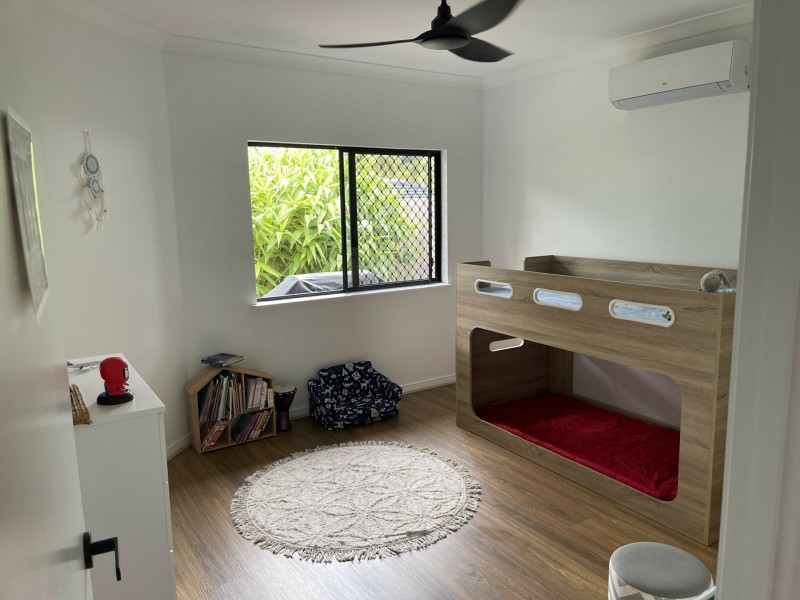 6 Kentia St, Palm Cove QLD 4879