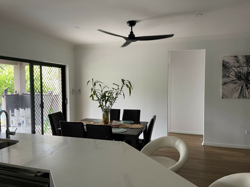 6 Kentia St, Palm Cove QLD 4879