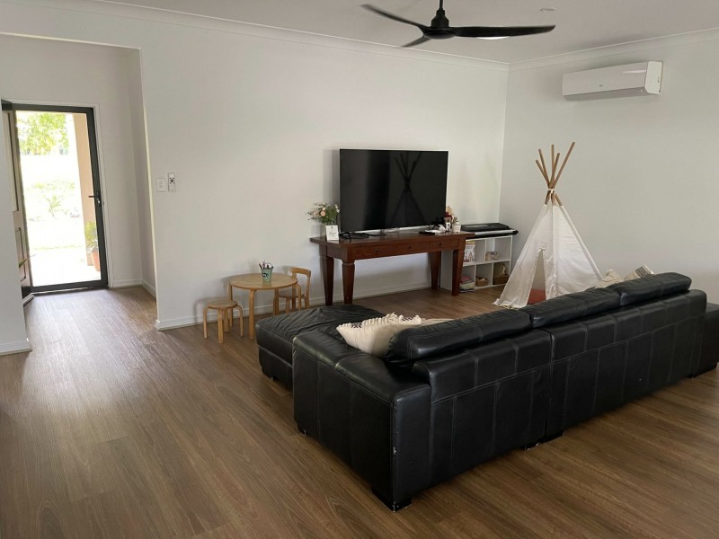 6 Kentia St, Palm Cove QLD 4879