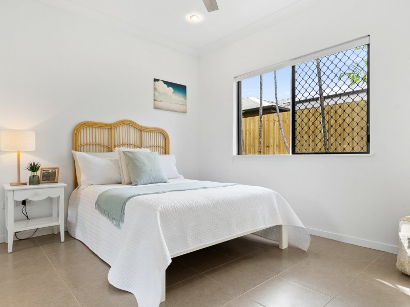 6 Pambula Close, Kewarra Beach QLD 4879