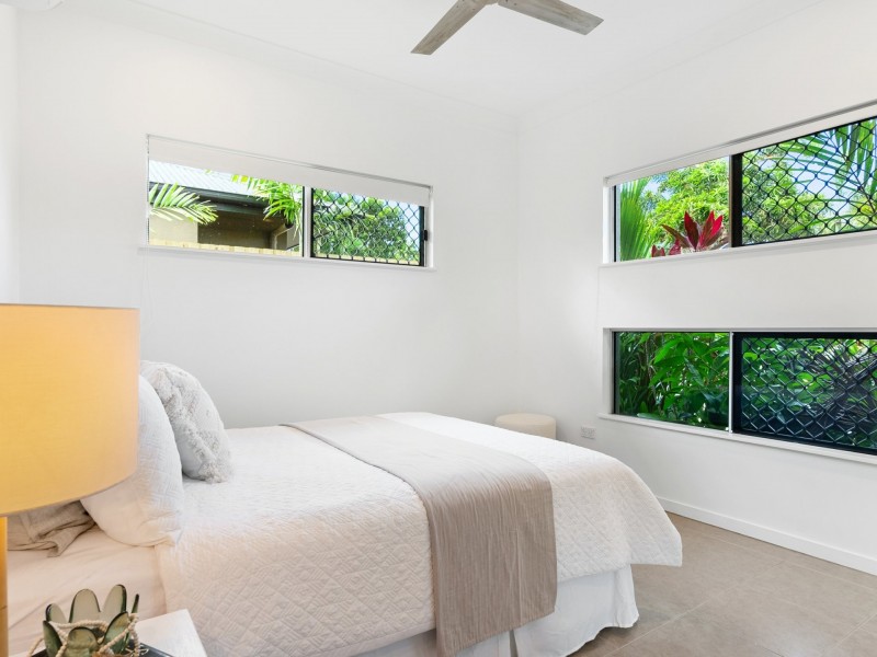 6 Pambula Close, Kewarra Beach QLD 4879