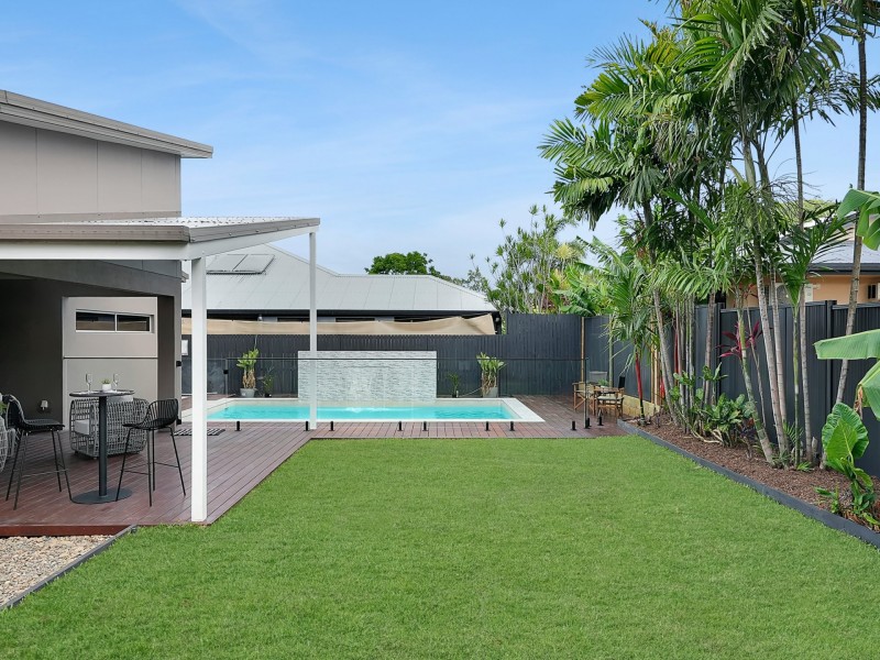 6 Pambula Close, Kewarra Beach QLD 4879