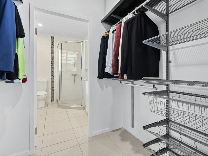 2 Ribbon Close, Clifton Beach QLD 4879