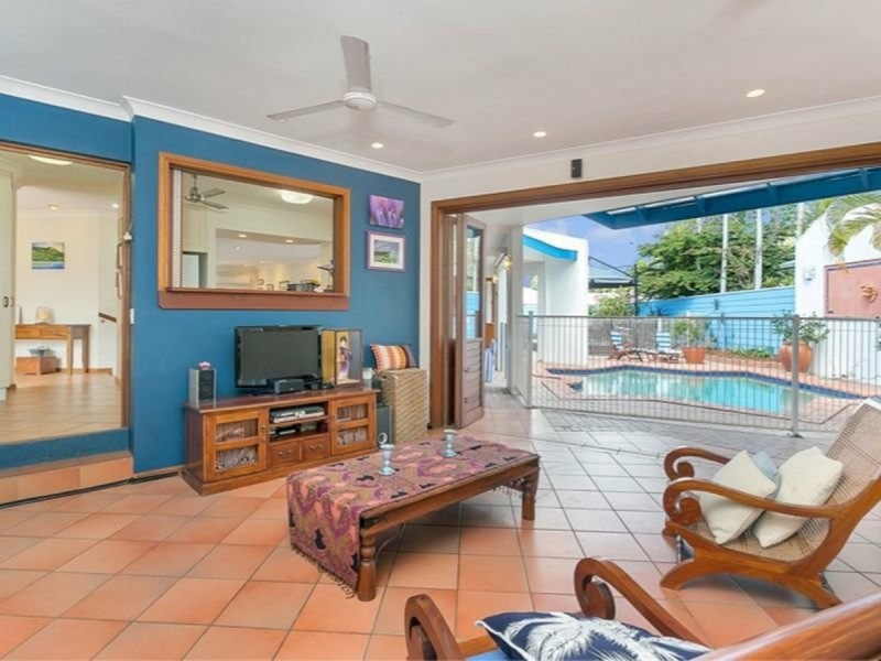 4 Turtle Close, Clifton Beach QLD 4879
