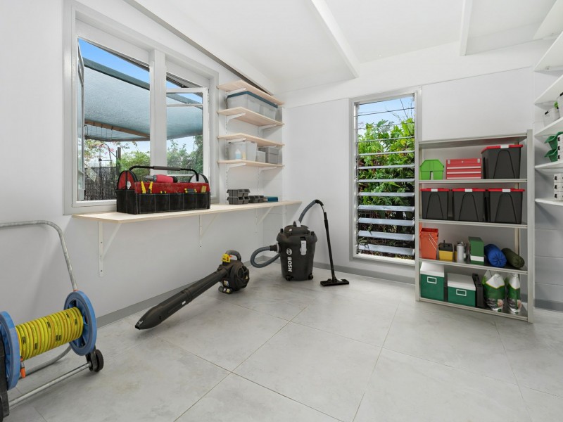 2 Ash Street, Holloways Beach QLD 4878