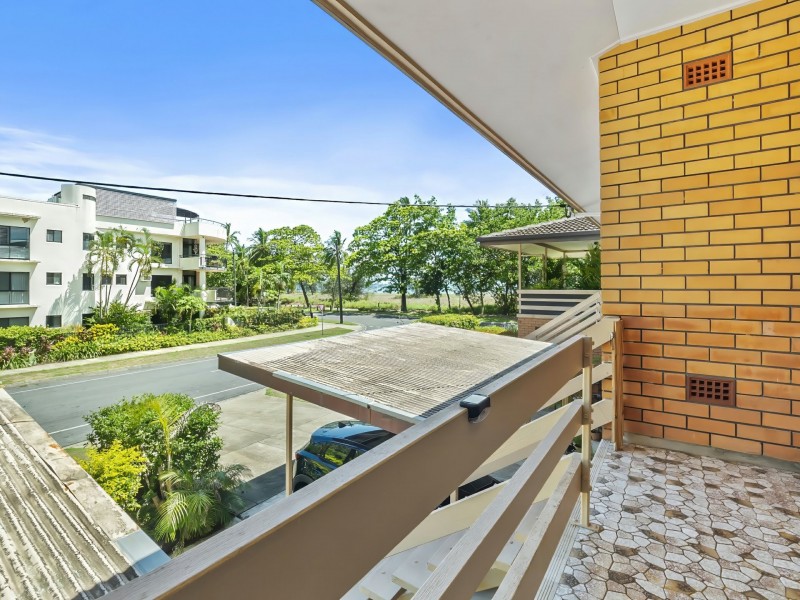 5/49 Sims Esplanade, Yorkeys Knob QLD 4878