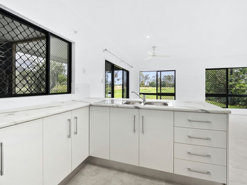 112/2-6 Lake Placid Road, Caravonica QLD 4878