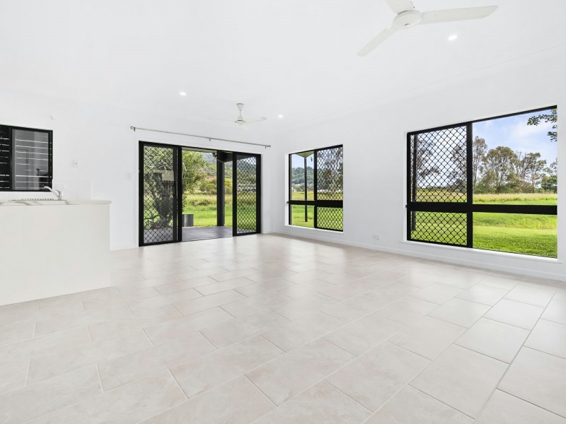 112/2-6 Lake Placid Road, Caravonica QLD 4878