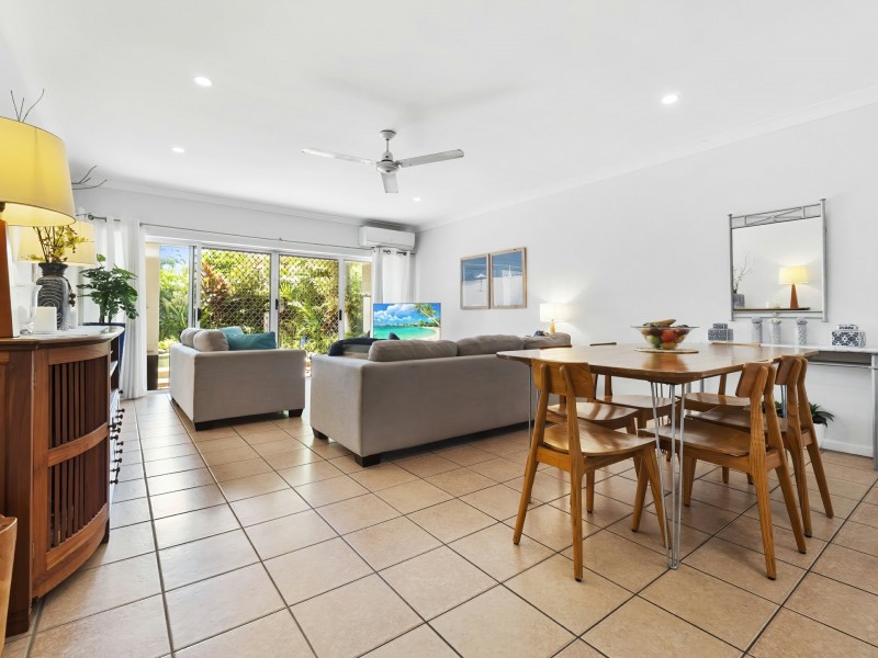 6/24 Warren Street, Palm Cove QLD 4879