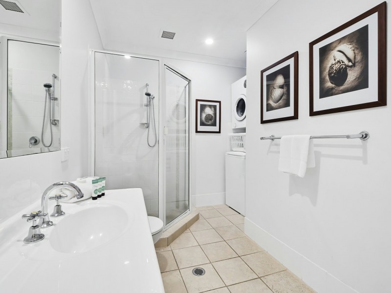 6/24 Warren Street, Palm Cove QLD 4879