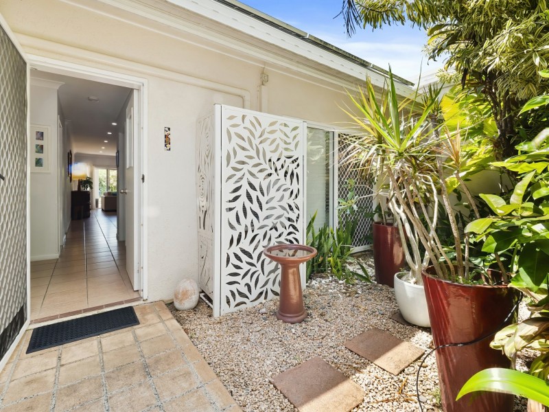 6/24 Warren Street, Palm Cove QLD 4879