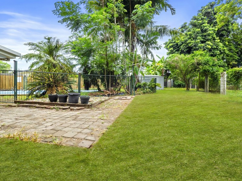 7 Tudor Close, Trinity Park QLD 4879