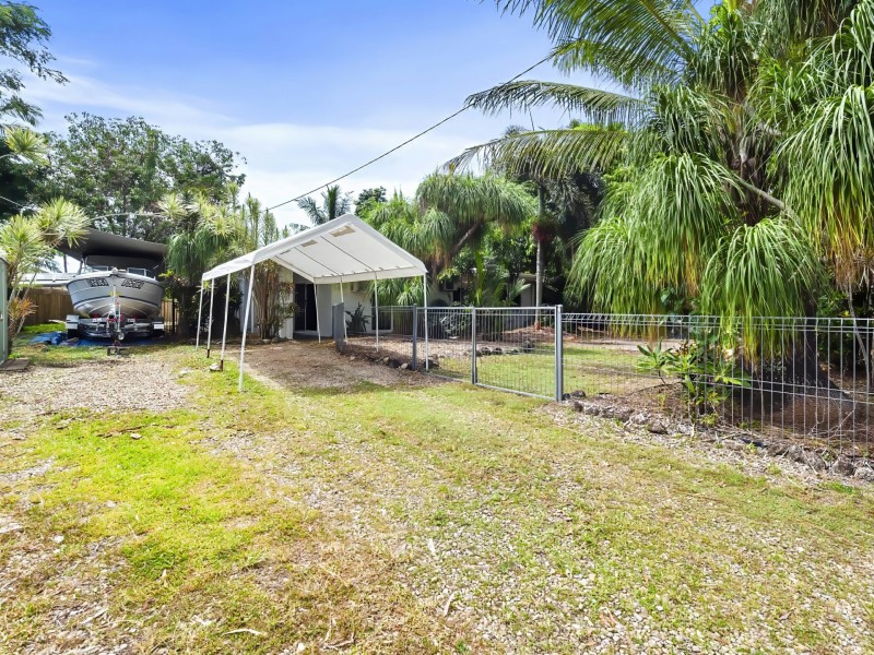 7 Tudor Close, Trinity Park QLD 4879