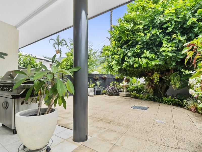 1/71-73 Cedar Road, Palm Cove QLD 4879