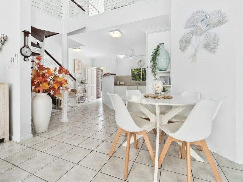 1/71-73 Cedar Road, Palm Cove QLD 4879