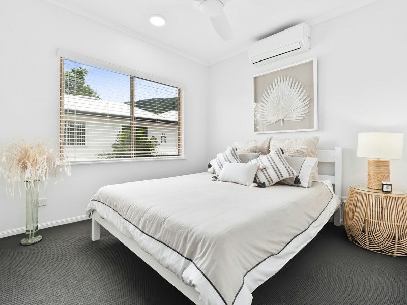 1/71-73 Cedar Road, Palm Cove QLD 4879