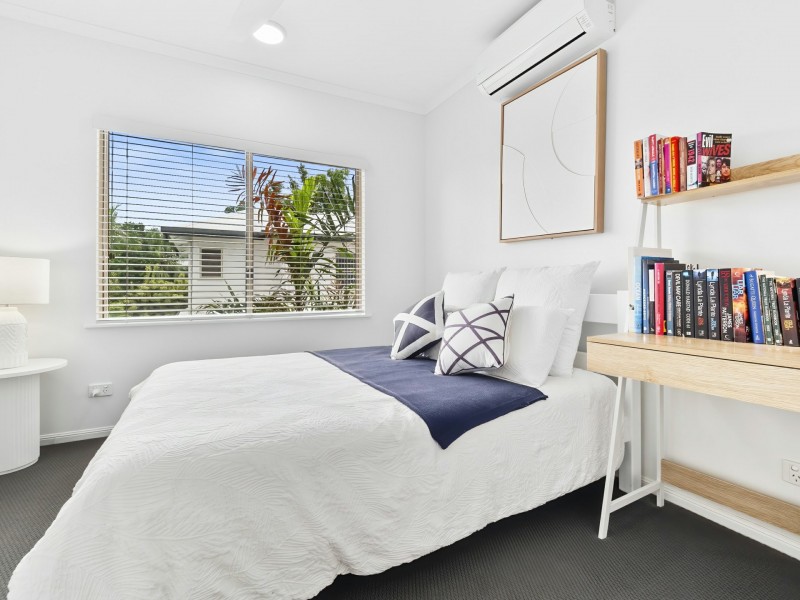 1/71-73 Cedar Road, Palm Cove QLD 4879