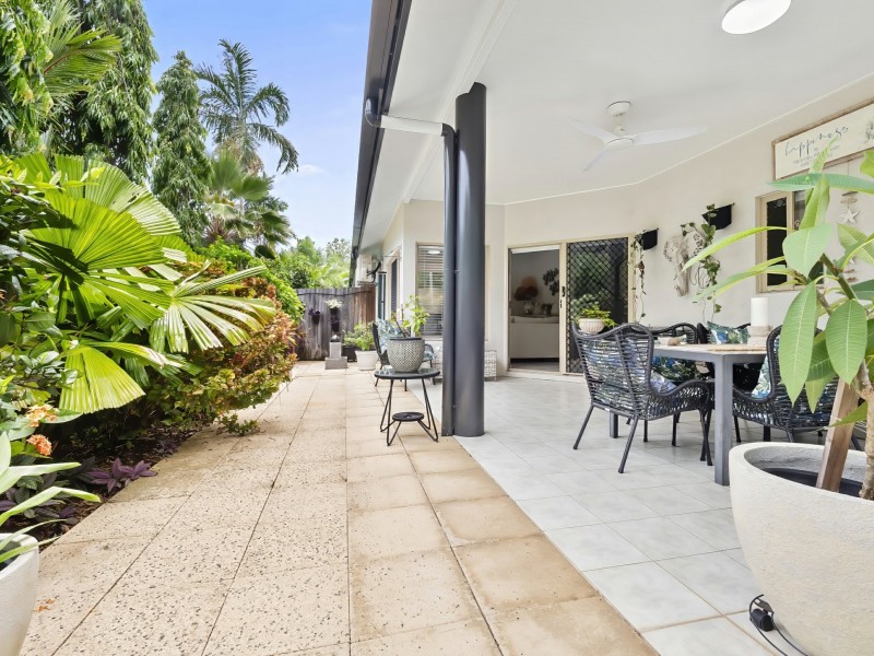 1/71-73 Cedar Road, Palm Cove QLD 4879