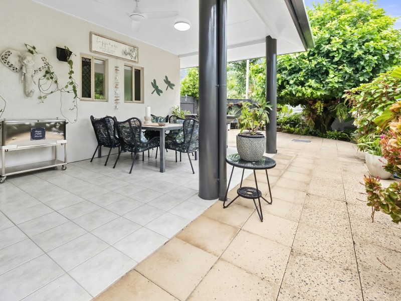 1/71-73 Cedar Road, Palm Cove QLD 4879