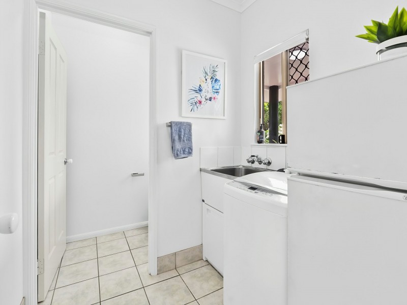 1/71-73 Cedar Road, Palm Cove QLD 4879