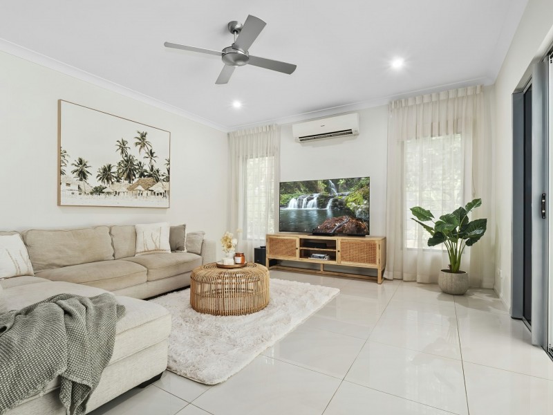 24 Muller Street, Palm Cove QLD 4879