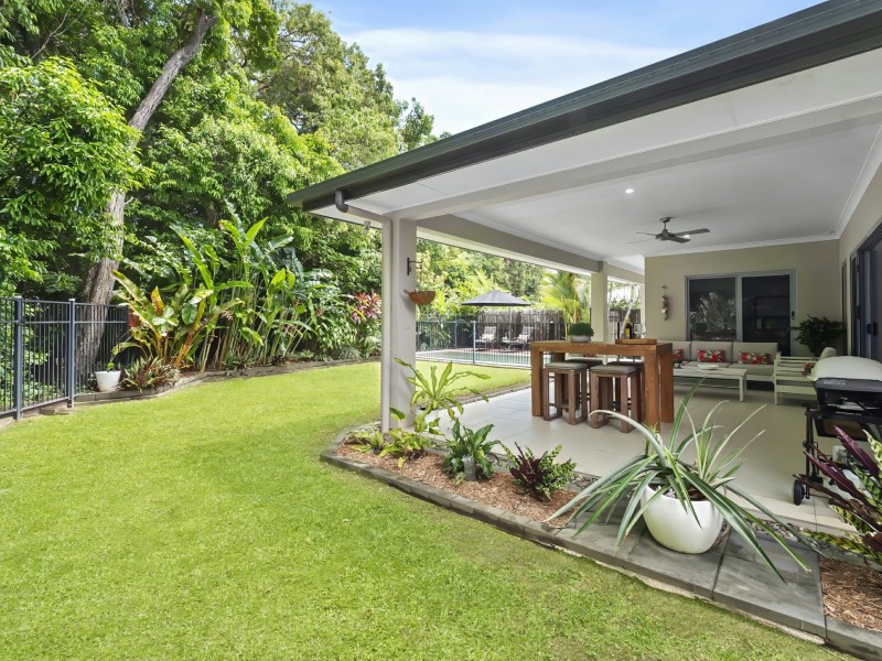 24 Muller Street, Palm Cove QLD 4879