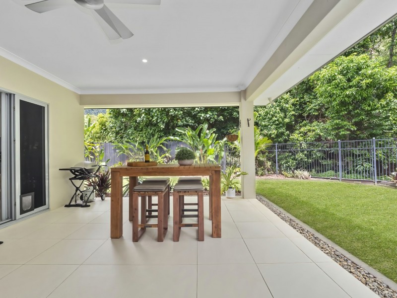 24 Muller Street, Palm Cove QLD 4879
