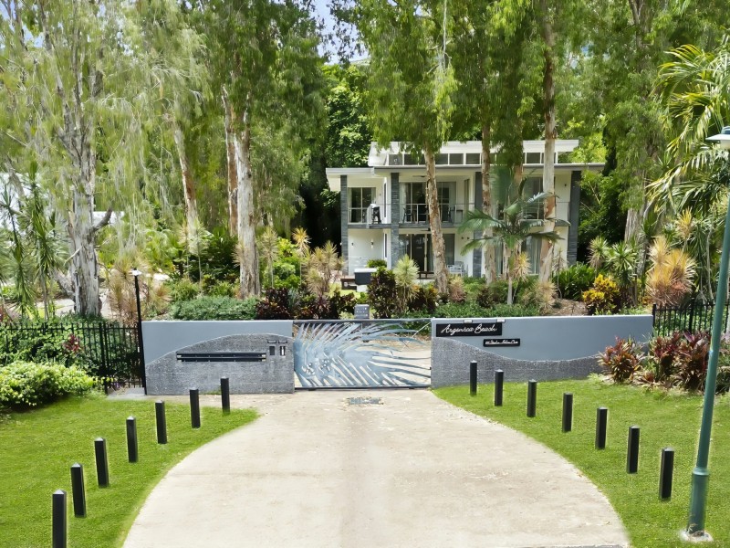 6/109 Upolu Esplanade, Palm Cove QLD 4879