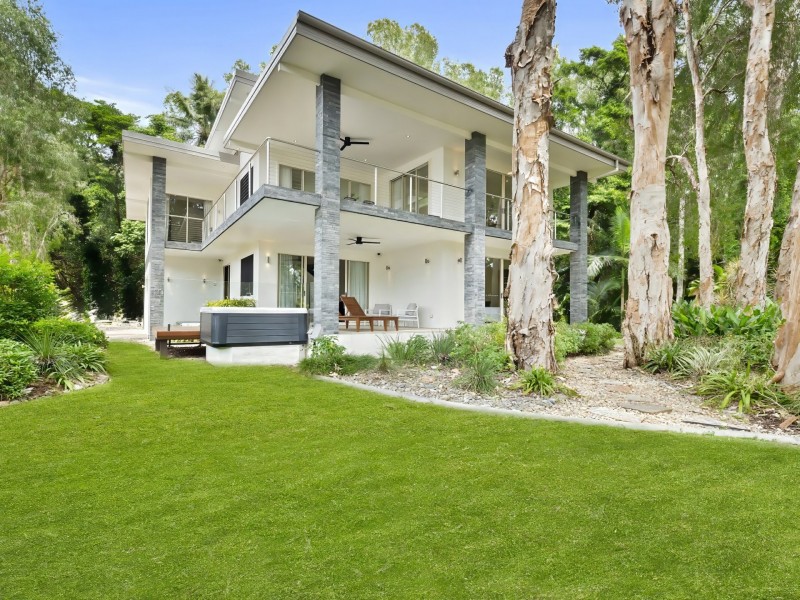 6/109 Upolu Esplanade, Palm Cove QLD 4879