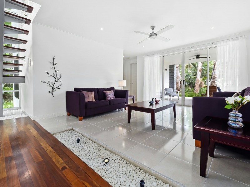 6/109 Upolu Esplanade, Palm Cove QLD 4879