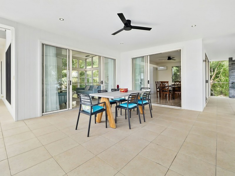 6/109 Upolu Esplanade, Palm Cove QLD 4879