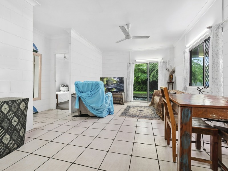 2/2 Carolyn Close, Yorkeys Knob QLD 4878