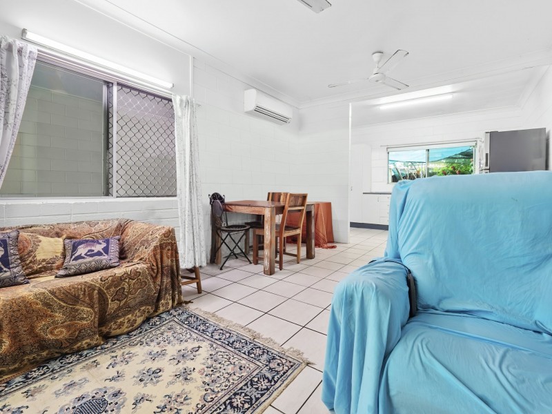 2/2 Carolyn Close, Yorkeys Knob QLD 4878
