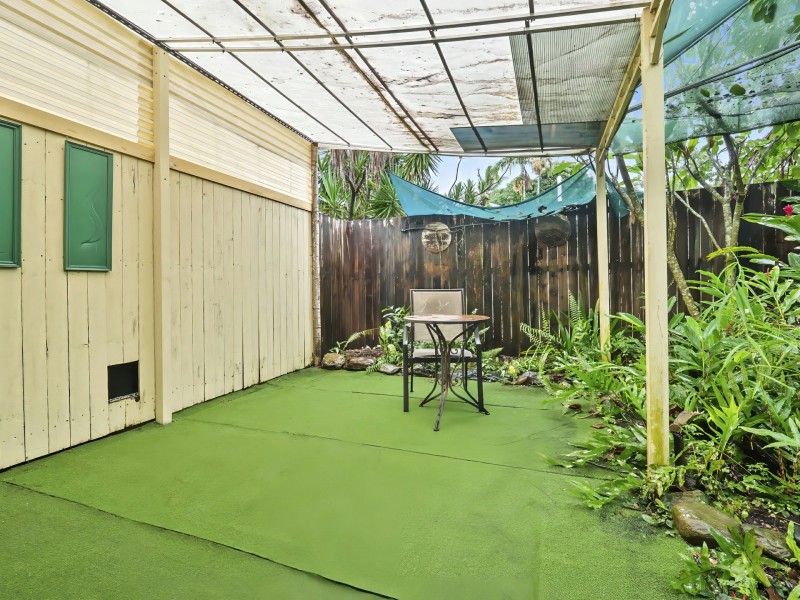 2/2 Carolyn Close, Yorkeys Knob QLD 4878