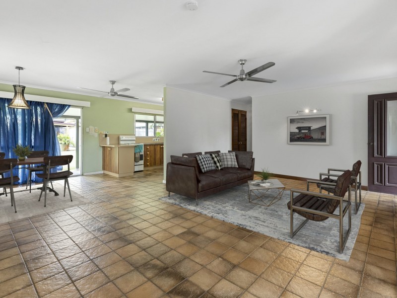 24 Tee Street, Yorkeys Knob QLD 4878
