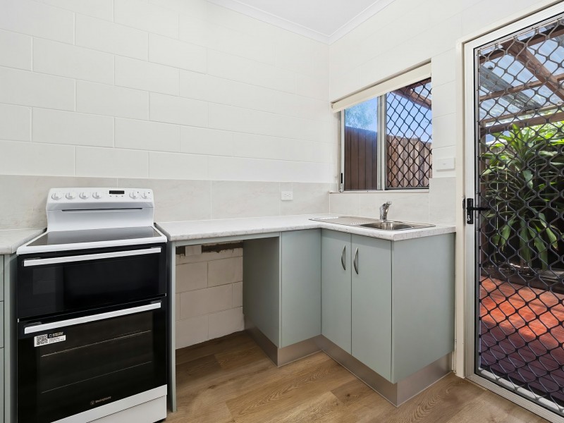 4/14 Palm Street, Holloways Beach QLD 4878