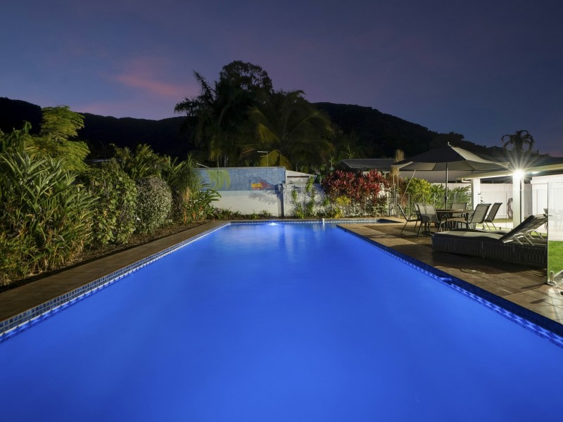 63 Terebra Street, Palm Cove QLD 4879
