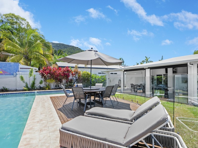 63 Terebra Street, Palm Cove QLD 4879