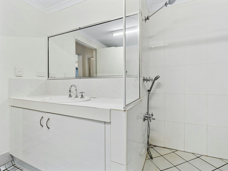 4/1 Ray Street, Yorkeys Knob QLD 4878