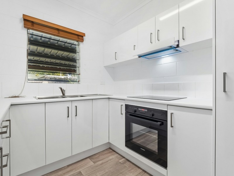 1 Derby Street, Yorkeys Knob QLD 4878